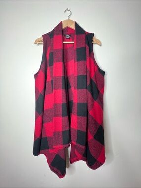 Luii Red & Black Buffalo Plaid Open-Front Vest